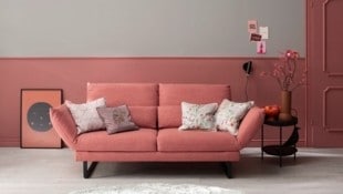 Gut geplant: Auch kleine Wohnzimmer bieten Platz für ein gemütliches Sofa.
