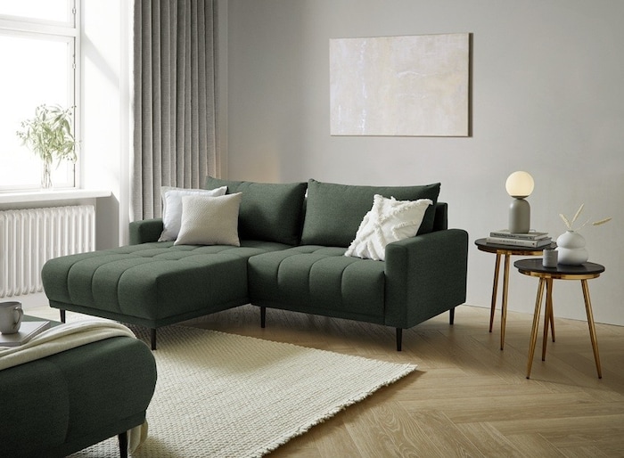 Auf die Proportionen kommt es an: Das Sofa sollte sich harmonisch in den Raum einfügen.