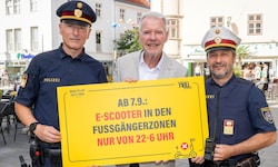 Stadthauptmann Hofrat Gerald Rak, ÖVP-Bürgermeister Klaus Schneeberger und ...