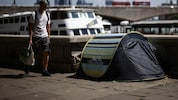 Der Obdachlose verteilte Tausende Euro. (Symbolbild)