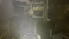 Die Geräte fingen Feuer und brannten aus – Ursache noch unklar.