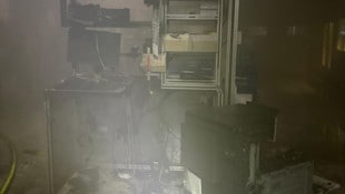 Die Geräte fingen Feuer und brannten aus – Ursache noch unklar.