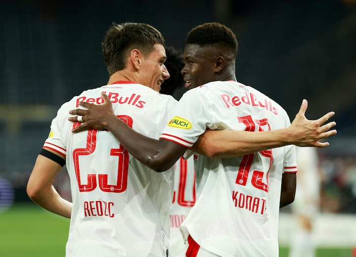 Damir Redzic (li.) mit Karim Konate.