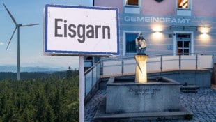 Krone KREATIV/Klaus Schindler, Daniel Scharinger Mauscheln um Potenzialflächen für Windräder und spekulative Grundstücksdeals: Dieses Mal geht es ...