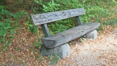 Auf Wanderwegen wird um Spenden für die Natur gebeten. Das Geld landet allerdings auf Konten in ...