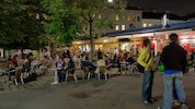 Bisher ist in den meisten Wiener Schanigärten um 23 Uhr, wenn nicht überhaupt um 22 Uhr, ...