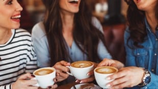 Auch Geselligkeit spielt für viele Kaffeetrinker eine große Rolle.