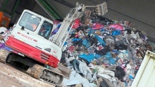 Ein geplantes Sondermülllager (Symbolfoto) in Fließ sorgt für große Sorgen und Ängste unter der ...
