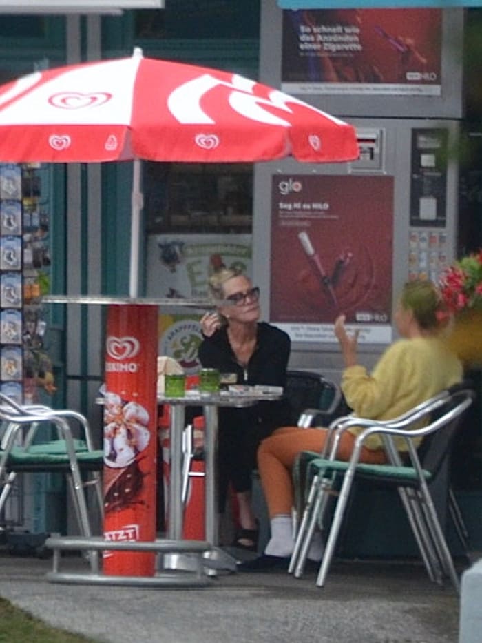 Ein Kaffee, eine Zigarette und gute Gespräche: Melanie Griffith dürfte sich am Wörthersee ...