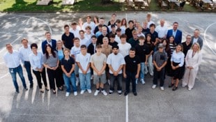 Kelag-Gruppenfoto zum heurigen Lehrlingsstart von 39 jungen Kärntnern am Ausbildungscampus in ...