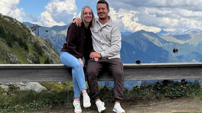 „Lessi“ will auch mit Freundin Julia hoch hinaus.