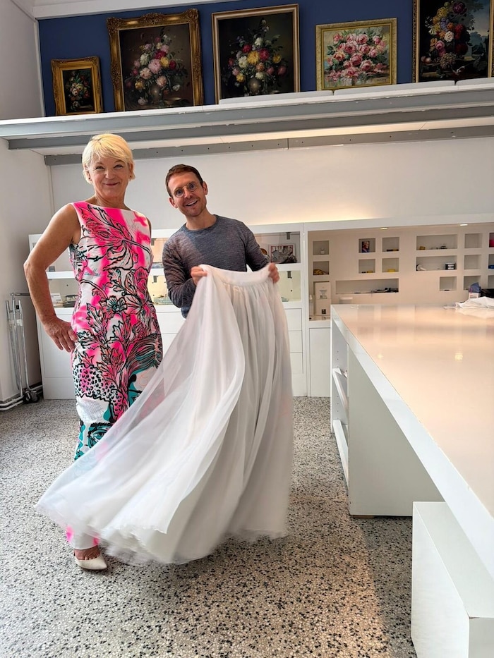 Bei ihrem Kleid setzten Haider und Designer Valenzuela auf eine mittlerweile anerkannte ...