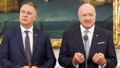 Zwei Parteichefs unter Druck: In ÖVP und SPÖ wird über eine neue Parteispitze diskutiert.