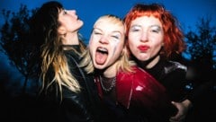 Volle Kraft voraus: Sophie Lindinger, Nastasja Ronck und Mira Lu Kovacs (v.l.) sind My Ugly ...