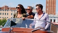 Amal und George Clooney kamen am Dienstag in Venedig an. Am heutigen Mittwoch wird der ...