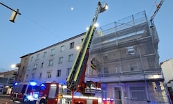 Der Brand auf der Grazer Straße in Wiener Neustadt konnte von der Feuerwehr Wiener Neustadt ...