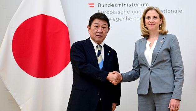 Außenministerin Beate Meinl-Reisinger (NEOS) und ihr japanischer Amtskollege Toshimitsu Motegi