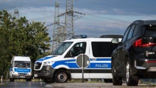 Nach dem Anschlagsversuch in Brandenburg sperrte die Polizei Straßen ab – Ermittlungen zu den ...