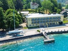 Das Hotel Post am Attersee ist vorübergehend geschlossen. Das Haus ist sanierungsbedürftig.