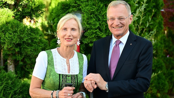 ÖSV-Präsidentin Roswitha Stadlober mit LH Thomas Stelzer