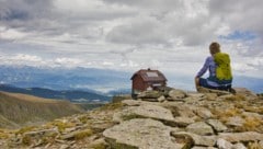 Auf 2376 Meter Seehöhe thront das Zirbitzkogel-Schutzhaus und lädt somit zu Steiermarks höchstem ...