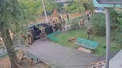 Eine Überwachungskamera filmte den Vorfall.