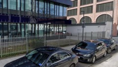 In München sollen Brandsätze auf eine Baustelle vor der Firmenzentrale geworfen worden sein.