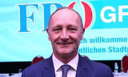 Axel Kassegger zieht sich sofort aus der Politik zurück. 