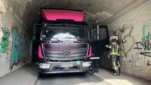 Kein Durchkommen gab es für diesen Lkw im Klausentor ...