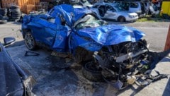 Die beiden jungen Männer, die in der Region bekannt und beliebt waren, hatten bei dem Unfall ...