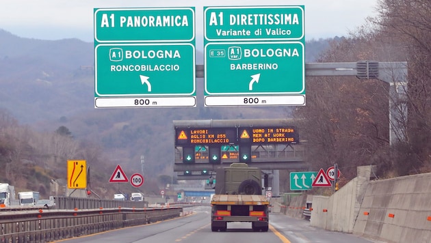 Die Frau zwischen den Abschnitten „Panoramica“ und „Direttissima“ (Bild) unterwegs. Bei der ...