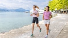 Insgesamt 4150 Läuferinnen und Läufer nehmen die 42,195 Kilometer rund um den See in Angriff
