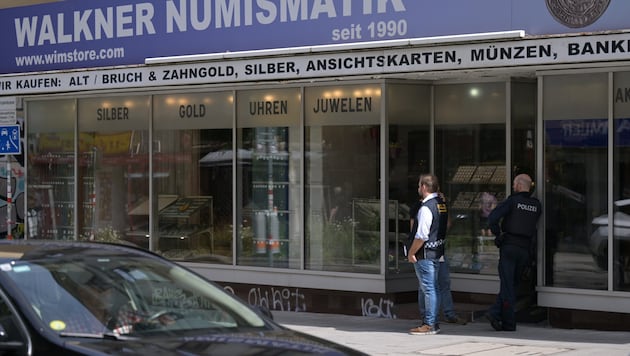 Die Polizei hatte den Verdächtigen direkt nach dem Überfall festgenommen. Nun sind weitere ...