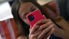 Sexuelle Übergriffe in Chats und sozialen Medien nehmen bedenklich zu.