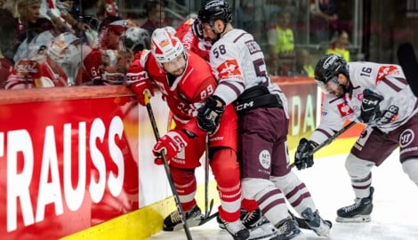 Auf Raphael Herburger (li.) und KAC wartet eine harte Aufgabe.
