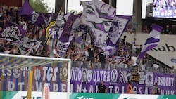 Auswärts und daheim ist der Fanblock bei Austria Salzburg stets voll.