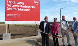 Spatenstich mit Minister Peter Hanke, Landesrat Heinrich Dorner, Judith Engel (ÖBB) und ...