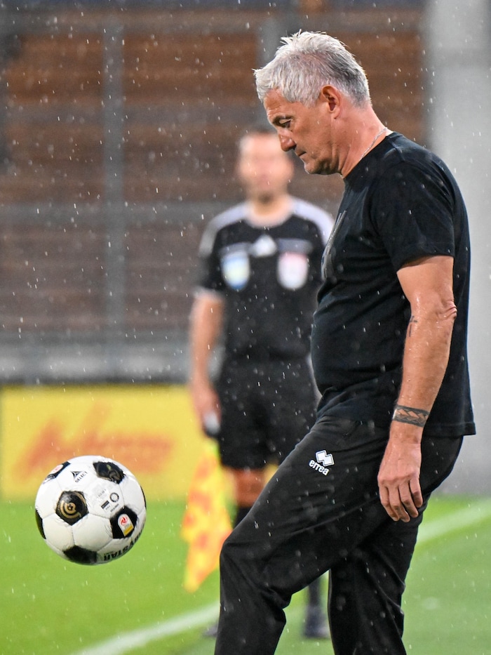 Heute darf sich Austria-Coach Markus Mader in Lafnitz über besseres Wetter freuen.