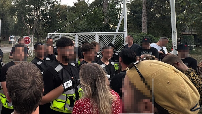 Kein Einlass für Hunderte Besucher