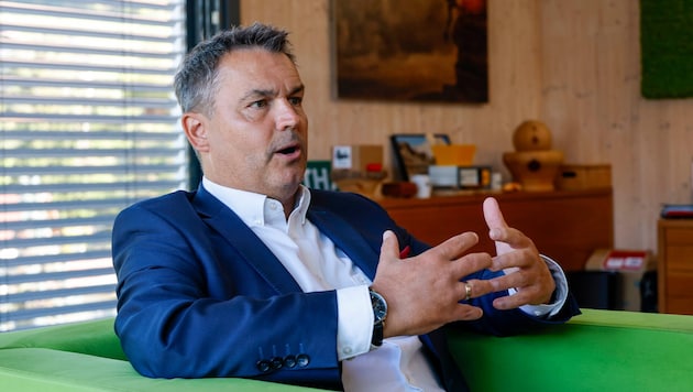 Alois Kitzberger führt den Betrieb seit 2010. Untha macht aktuell 110 Millionen Euro Umsatz.