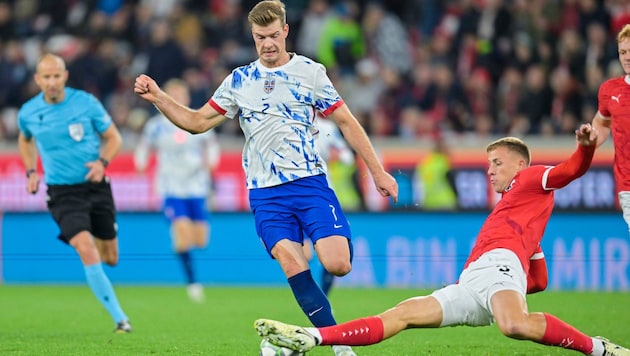 ÖFB-Spieler Michael Svoboda (re.) verteidigt seit Sommer für Brighton.