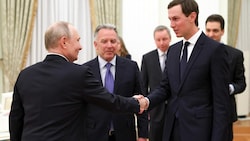 Putin empfing Witkoff und Kushner (v.l.n.r.) bereits im Jänner im Kreml, in der ukrainischen ...