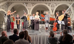 Acht herausragende Musikerinnen unter Leitung von Judith Steenbrink zum Originalklang-Ensemble ...