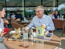 Peter Buchmüller beim Dinner mit der „Krone“
