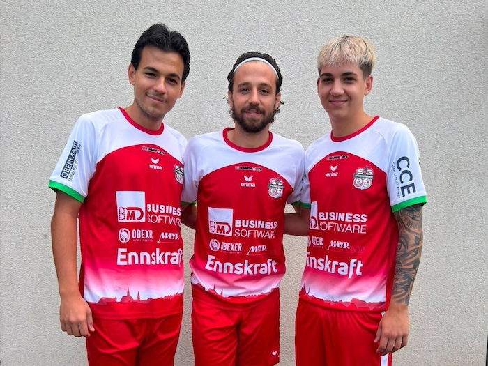 Die Brüder Din, Albin und Edi Dzafic von SK Steyr II.