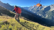 Der Verletzte wurde vom Notarzthubschrauber abtransportiert.