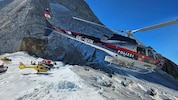 Gleich mehrere Hubschrauber standen am Gletscher im Einsatz.
