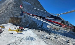 Gleich mehrere Hubschrauber standen am Gletscher im Einsatz.