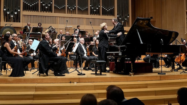 Stardirigent Riccardo Chailly begeisterte mit der Filarmonica della Scala; Star des Abends aber ...