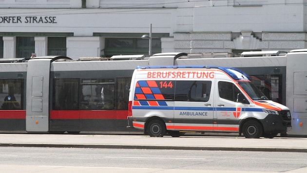 Rettungseinsätze am Gumpendorfer Gürtel 8 beim Suchtzentrum Jedmayer finden oft sogar mehrmals ...